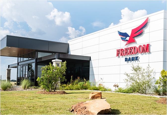 Freedom Bank Edinburg, TX front store